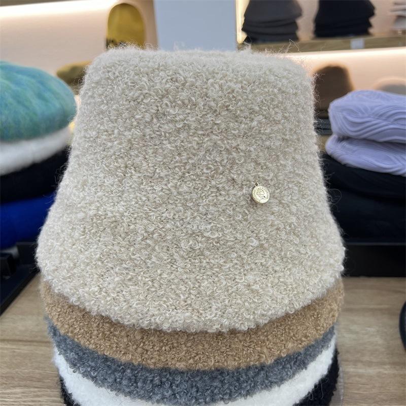 

Женская зимняя теплая панама из петельной пряжи из ягненка с красной и синей тесьмой M（56-58cm）