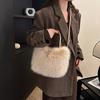Elegant Women Fashion Crossbody Handbag, Chic Shoulder Bag with a Detachable Strap, Featuring a Buckle Design,  Minimalist Style