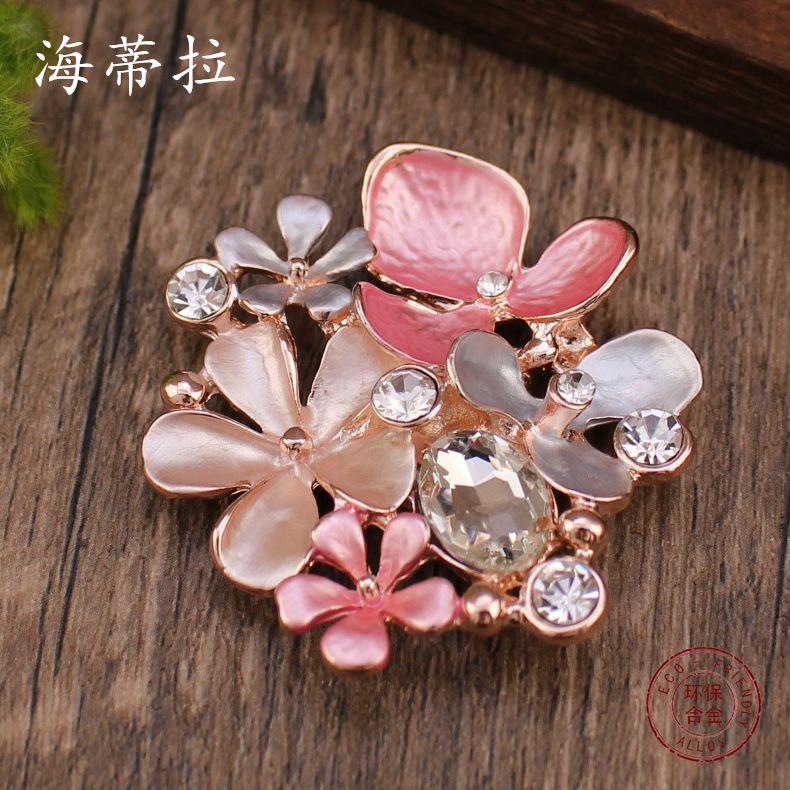 Nouvelle broche magnétique fleur géométrique diamant peinture à l'huile couleur, broche polyvalente pour femmes à la mode et haut de gamme