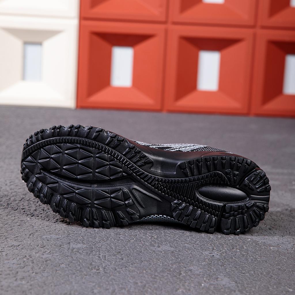 Men's Fashionable Running Casual Shoes Breathable Sports Shoe White Lace Up Skateboard Walking Shoes 2025 Outdoor Hiking Shoes