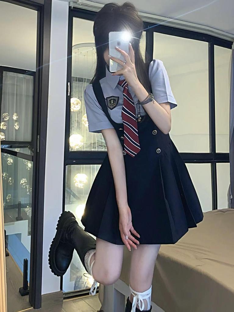 Petite Summer College-Style Skirt Set: Slim, Sweet & Cool