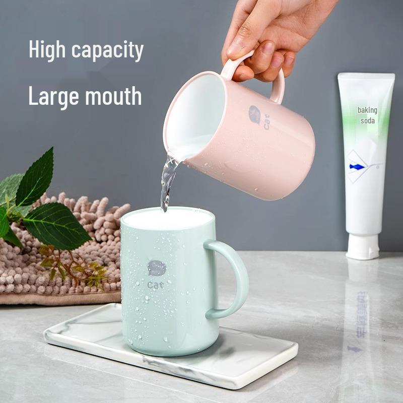 High-Quality Cute Couple Cartoon Toothbrush Cup