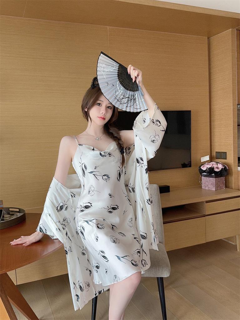 Sexy Pyjama Damen Eis Seide Dünn Schwingender Kragen Reiner Verlangen Stil Druck Träger Nachthemd Nachthemd Zweiteiliges Set Zuhause Neue Kleidung