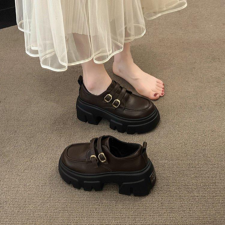 Brown retro small leather shoes women's autumn 2025 new versatile British style thick-soled heightening one-pedal loafers