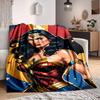 1 stuks Wonder Woman, Superhelden Deken Polyester Vezel, Comfort voor Alle Seizoenen voor Bank, Bed, Kantoor, Auto, Kamperen Ideale Huisdecoratie & Cadeau, Kantoorcomfort