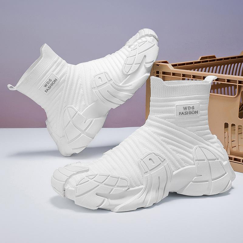 Scarpe autunnali traspiranti in rete tessuta a maglia volante casual sportive taglia grande sottili deodoranti calzini neri scarpe in rete