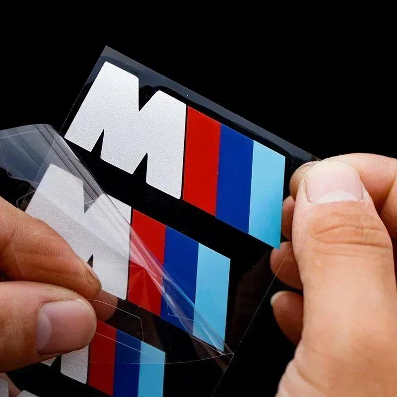 Auto-accessoire: wit/zwart M-logo embleem/badge/remklauwsticker voor BMW M Power Performance M3 M5 X1 X3 X5 X6 E46 E39