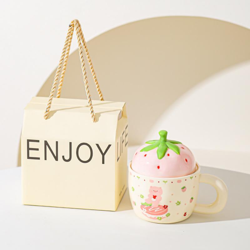Erdbeerbär Keramiktasse mit Deckel für Mädchen Geschenk Tasse für Haushalt Becher Hochwertig Aussehende Paar Milch Frühstückstasse