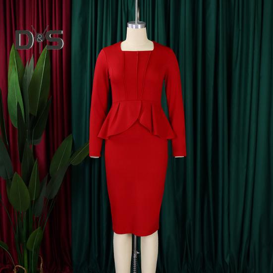 Женское деловое платье с квадратным вырезом и длинным рукавом — фото 11