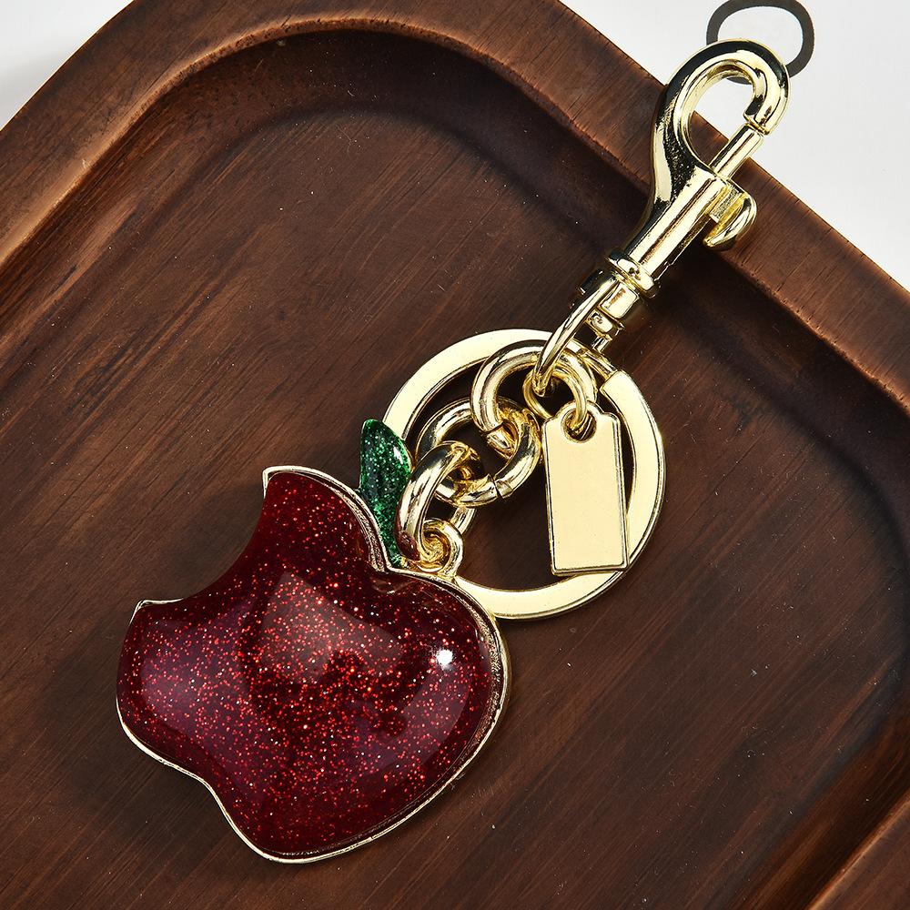 Stylish And Exquisite Small Apple Keychain Pendant, Student Bag, Personalized Hanging Jewelry, Exquisite Car Accessories.