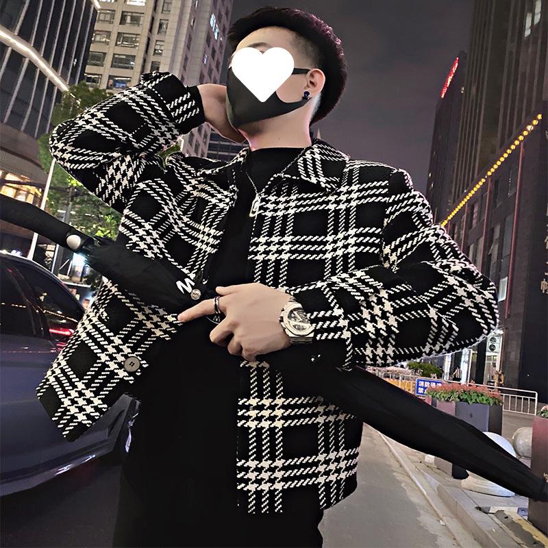 2025 Men's Autumn Plaid Jacket: Black & White Colorblock Outerwear for Young Men