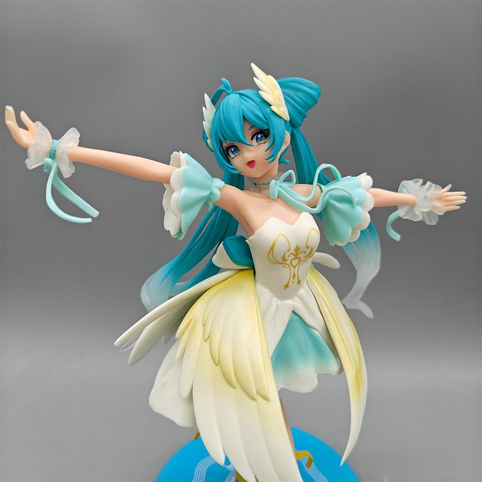 New Noble and Elegant Swan Ballet Hatsune Miku Pvc Character Model Ornament Animation Collector Statue Desktop Decoration