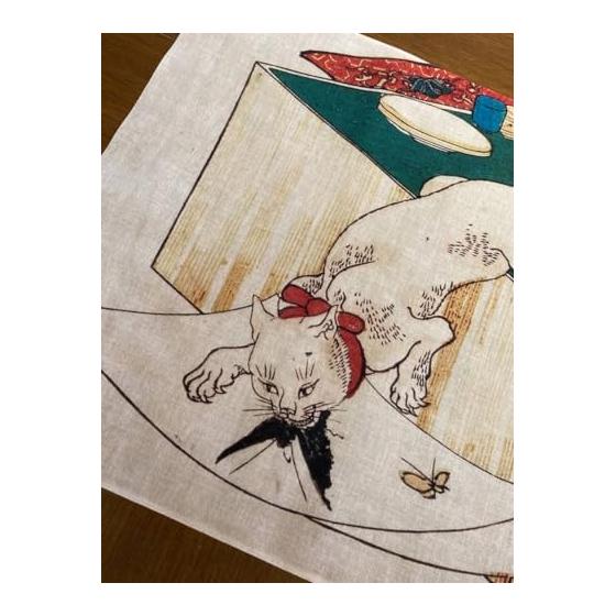 Ukiyo-e Tenugui Towel - "Wise Women and Fierce Women: Lady of Dainagon Yoshikane" by Kuniyoshi Utagawa - Printed with Reactive Dyes On Premium Tokka