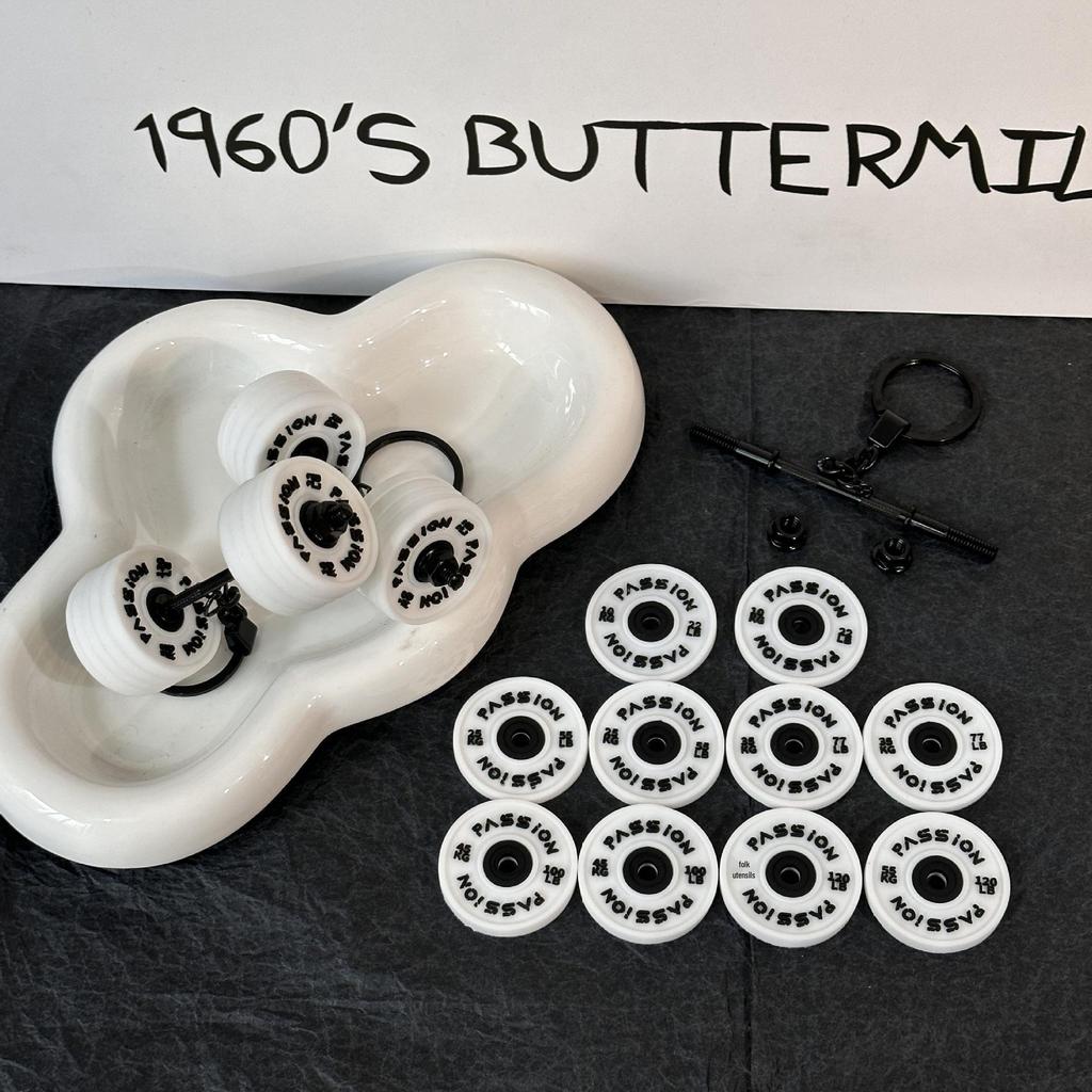 Miu Series Dumbbell Plate Keychain: Trendy Fitness Accessory & Sports Jewelry Gift