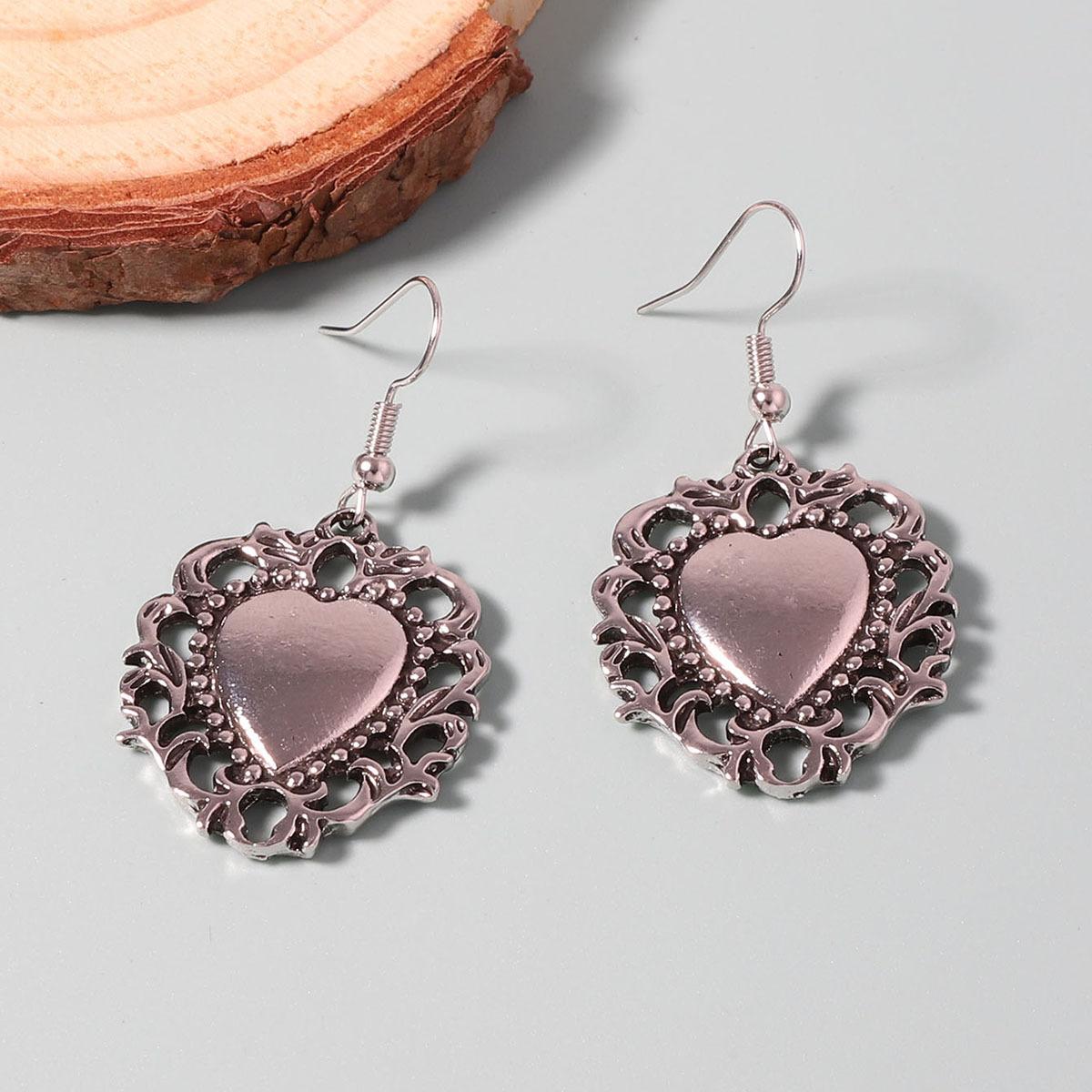 

Fashionable retro Gothic geometric heart-shaped pendant, double-layer stacked personalized chain necklace, earrings for women