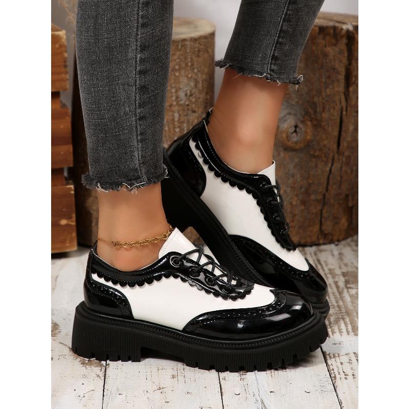 Color-blocked Low-top Shoes for The Fall of 2025 New Platform Lace-up Muffins Plus Size Small Leather Shoes for Women