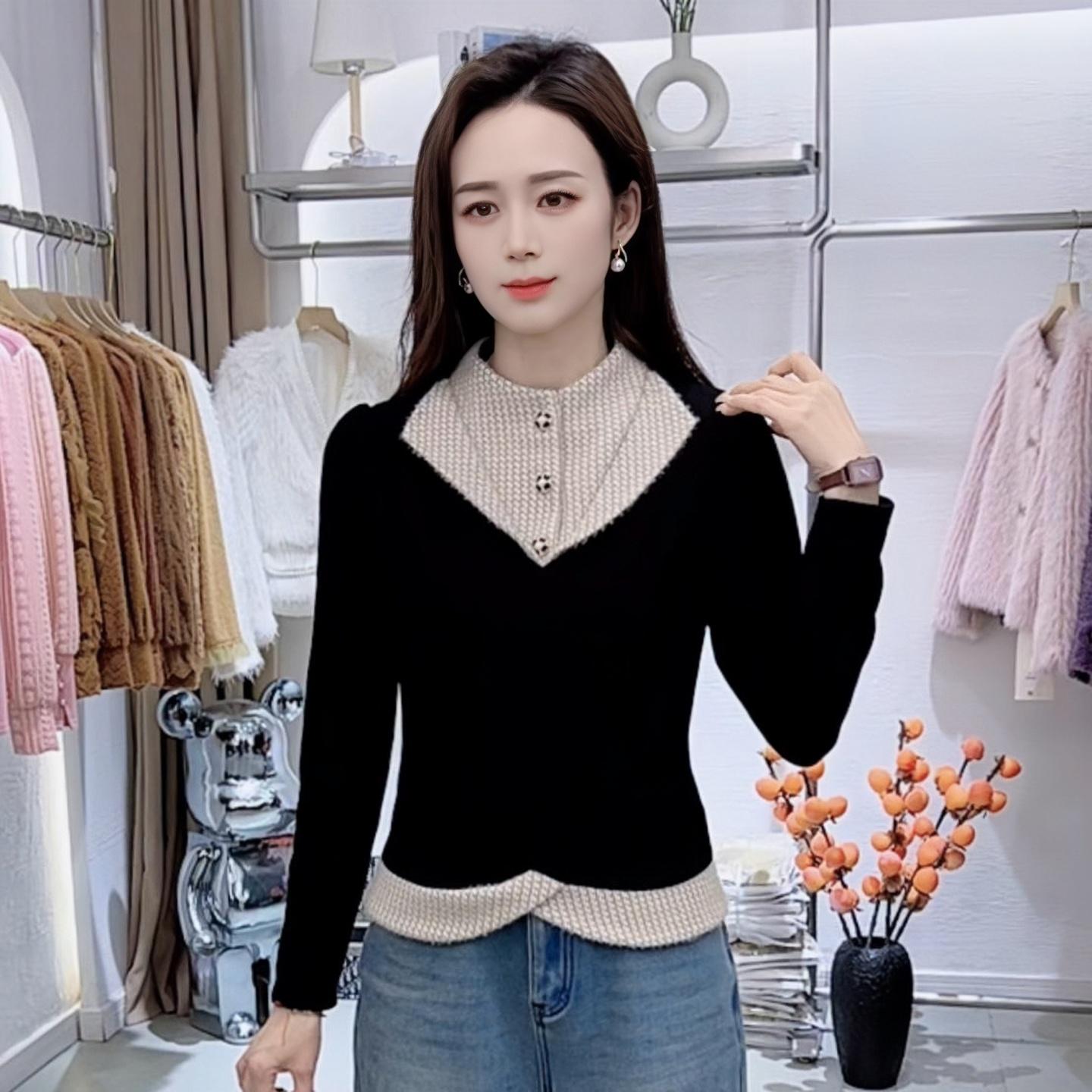 

French Two-Piece Style Round Neck Long Sleeve Women s Winter Velvet Thickened Slimming Base Layer Shirt M (50-55 kg)