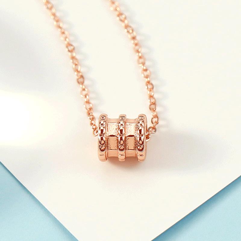 Rose Gold Mori Style Slim Waist Necklace for Women: Personalized Trendy Light Luxury Simple Clavicle Chain