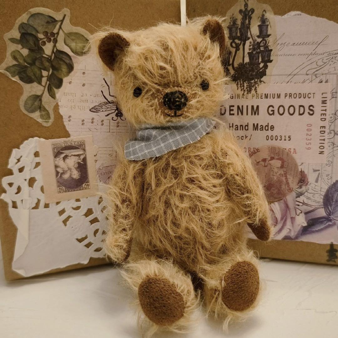 

[USED] Artist Bear Teddy Bear Handmade by Overseas Artists Sitting Bear