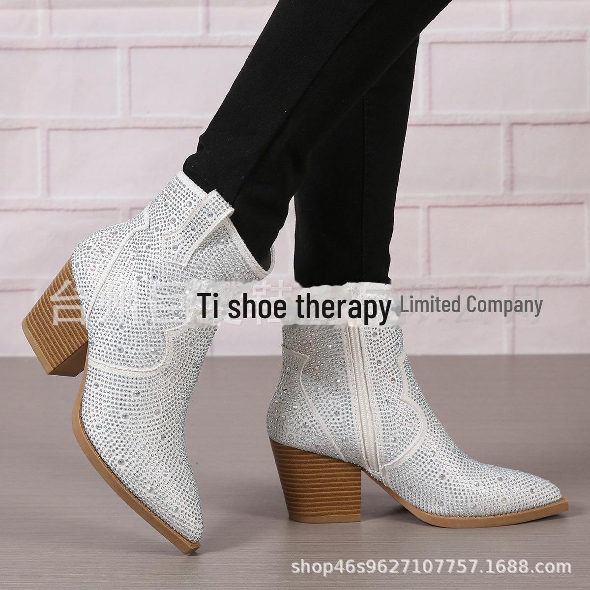 

Коллекция осень/зима 2023: Стильные женские кожаные ботинки в европейско-американском стиле с крупными ромбовидными деталями US 7 серебро белый