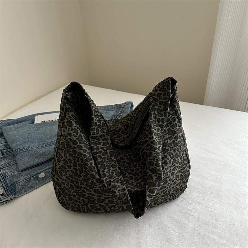 Large Capacity Popular Leopard Print Simple Fashion Tote Bag Women's Leisure New Summer Retro Personalized Messenger Bag