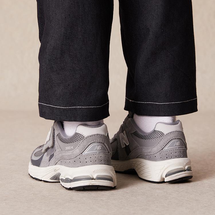 New Balance 2002R Hook & Loop Little Kid Steel Lead Kids Sneakers Grey PV2002ST