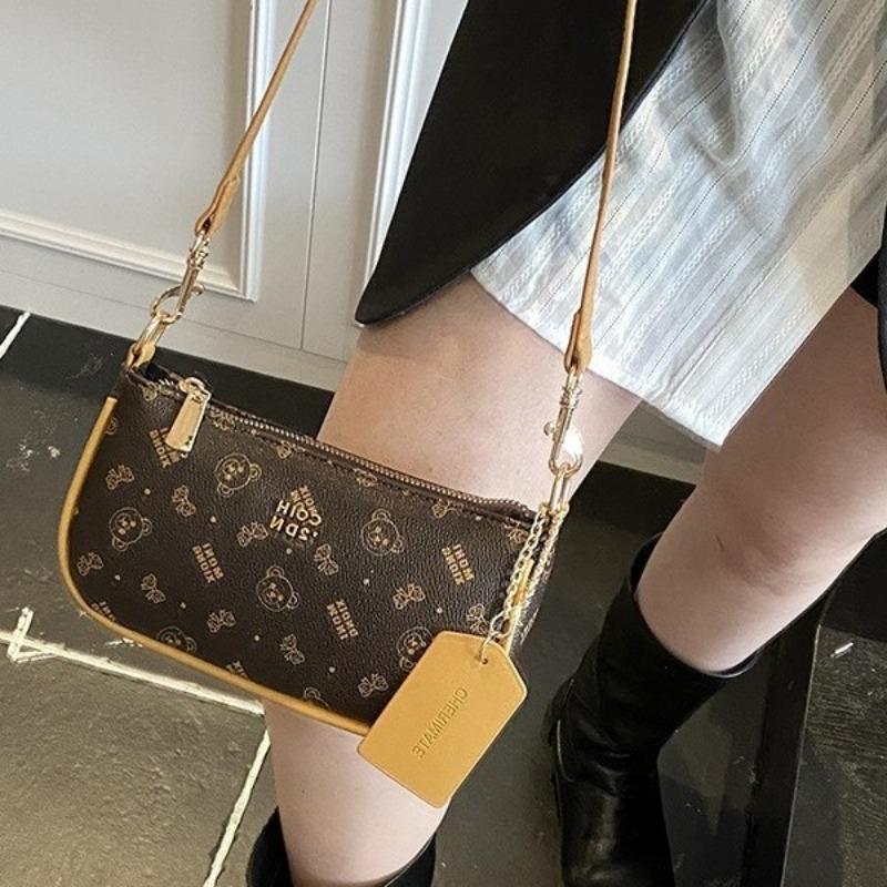 New original cartoon bear leather zipper convenient shoulder bag travel three-dimensional handbag