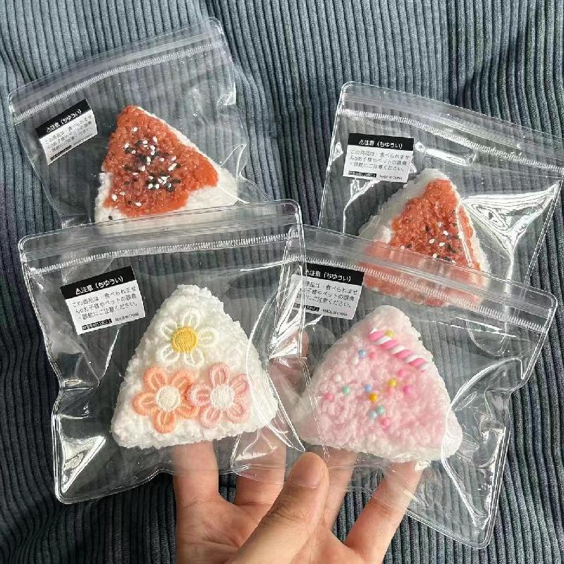 Dreiecke Sesam Reisbällchen Sushi Silikon Elastische Kneifen Fingerspitzen Zappeliges Spielzeug Erwachsene Stressabbau Kdis Geschenke Squishy Spielzeug