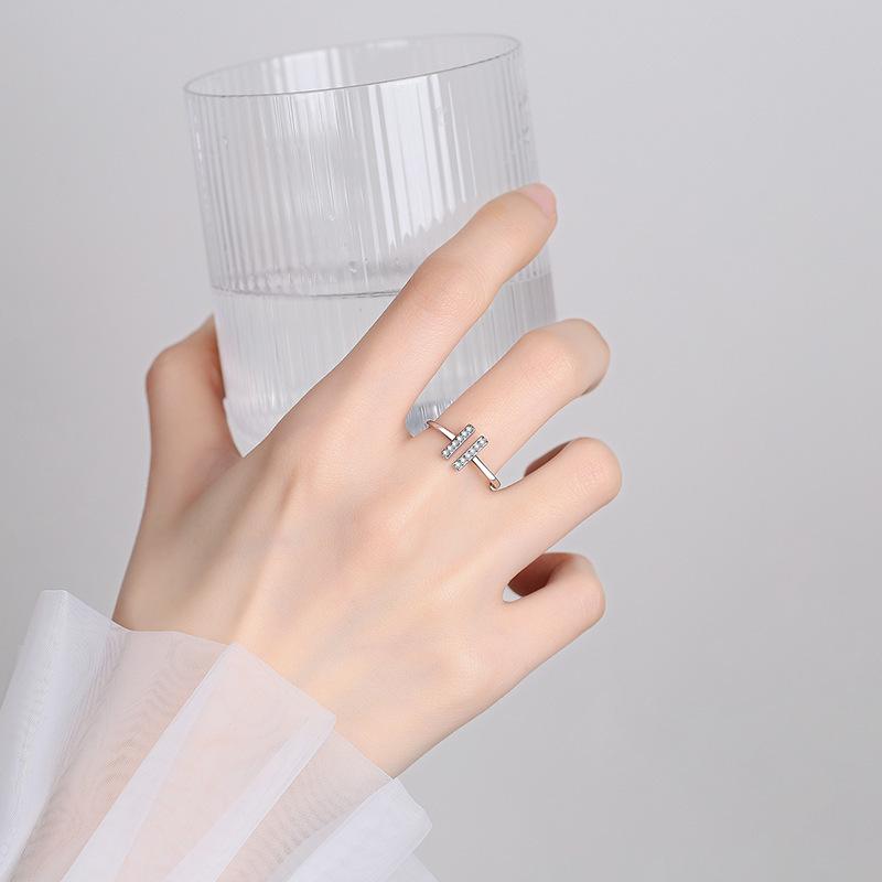 Niche Rhinestone Ring for Women – Personalized, Fashionable, Adjustable Open Design