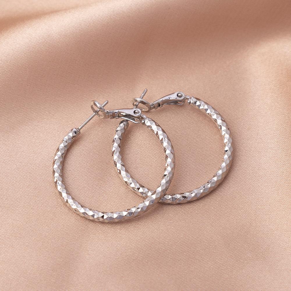 Earrings: Exaggerated Cool Style - High-End Luxury Versatile Hoops, Simple and Niche.