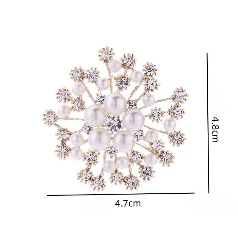 Trendy Classic Elegant Flower Brooch Pin for Women Fashion Rhinestone Clothes Suit Pin Accessories Wedding Jewelry Gifts