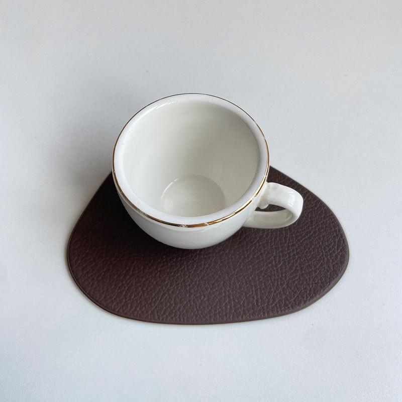 Pebble Faux Leather Triangle Placemat - Waterproof, Oil-proof, Heat Insulation, Christmas Decorative Mat