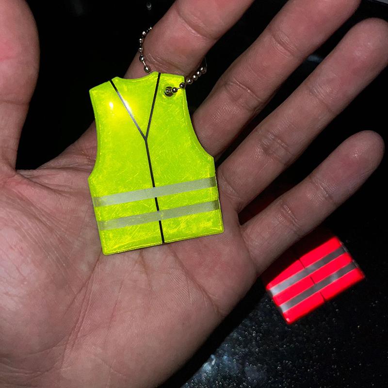 10Pcs Safety Reflective Pendants Safety Clothing Modeling Reflective Keychain Portable Backpack Decoration Accessories Gifts