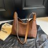 Kvalitní kožený materiál taška přes rameno se zipem jednobarevná všestranná módní crossbody měkká jednoduchá populární taška