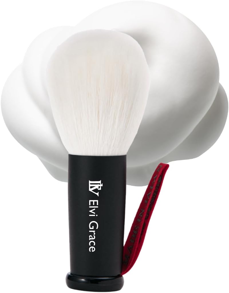 

Chikuhodo Kumano Fude Facial Cleansing Brush - Deep Pore Cleansing and Sebum Care - Made in Japan