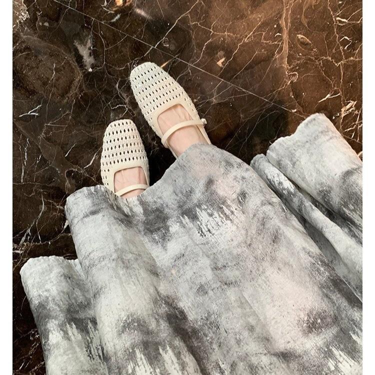 Retro woven hollow square head with thick heel Muller shoes for women's 2025 summer wear beach temperament versatile single shoes