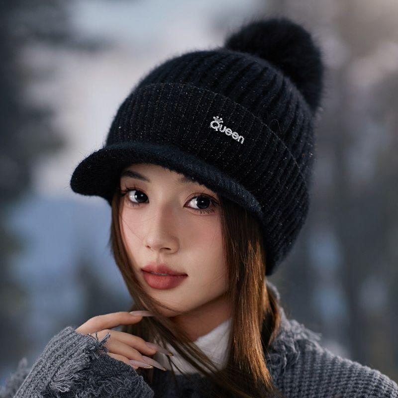 Hat Women's Autumn and Winter Warm Plush Wool Hat Winter Cycling Cold Protection Ear Protection Duck Tongue Knitted Hat