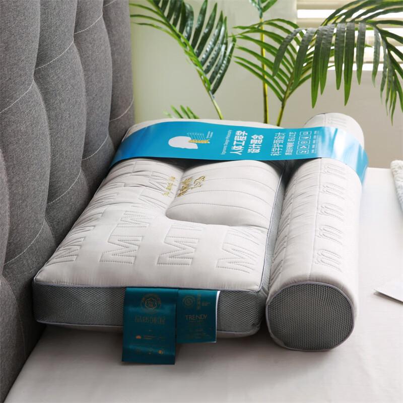 OLOMM Memory Foam Neck Support Pillow