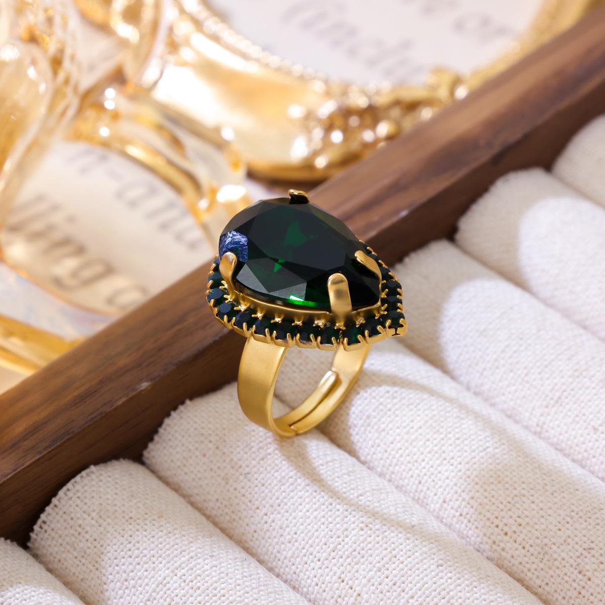 Средневековое Винтажное Регулируемое Кольцо С Нишевым Изысканным Дизайном Подвижное Прочное Ощущение Роскоши золотистый