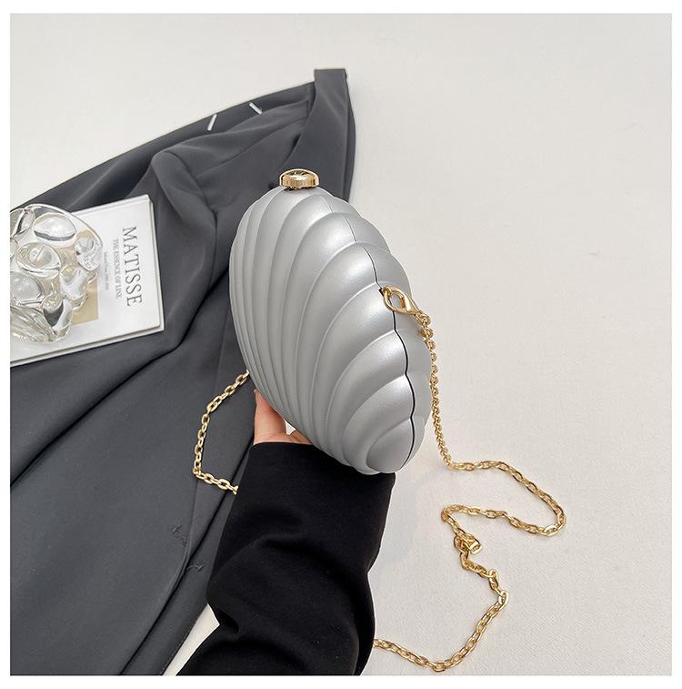 Acrylic Evening Clutch: European & American Style Crossbody Chain Bag for Women