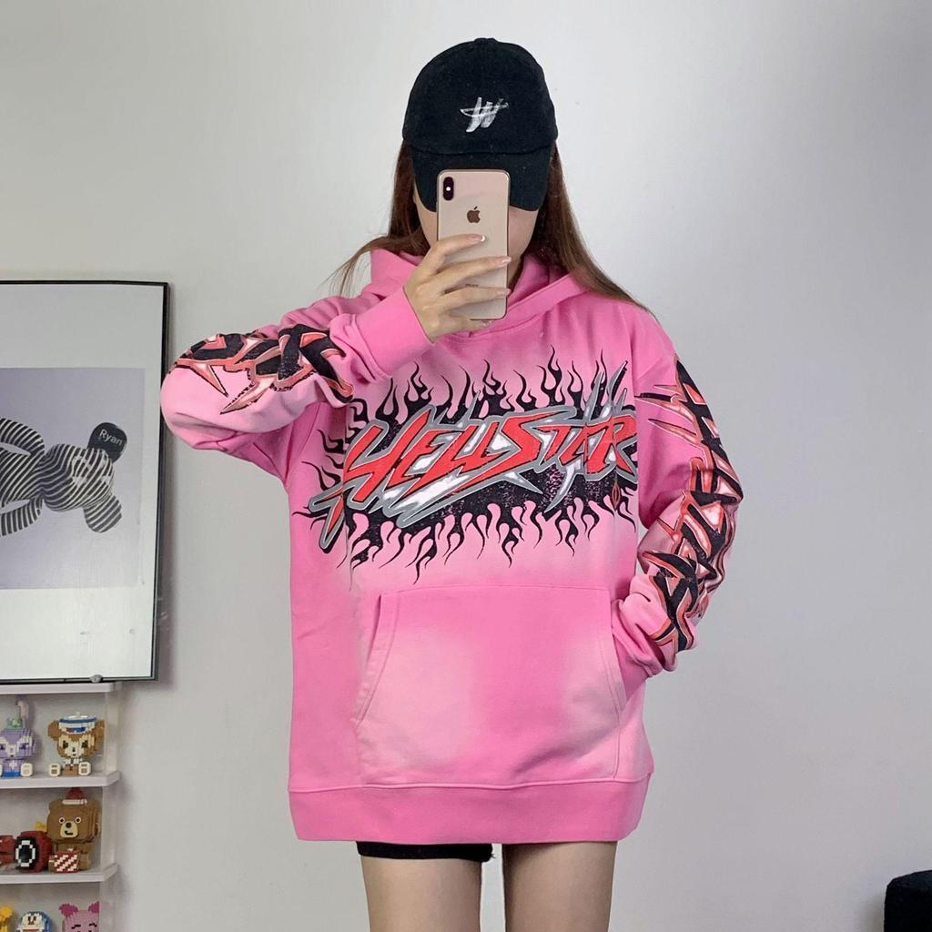 Retro mikina Hellstars s ručně malovaným graffiti - Trendy design s odlupující se barvou a barvením blátem