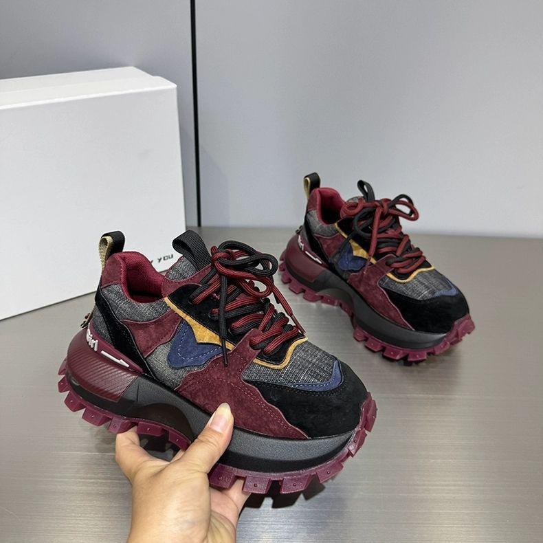 Zhao Ruth's father shoes flame color matching Forrest Gump shoes 22 autumn new European running shoes