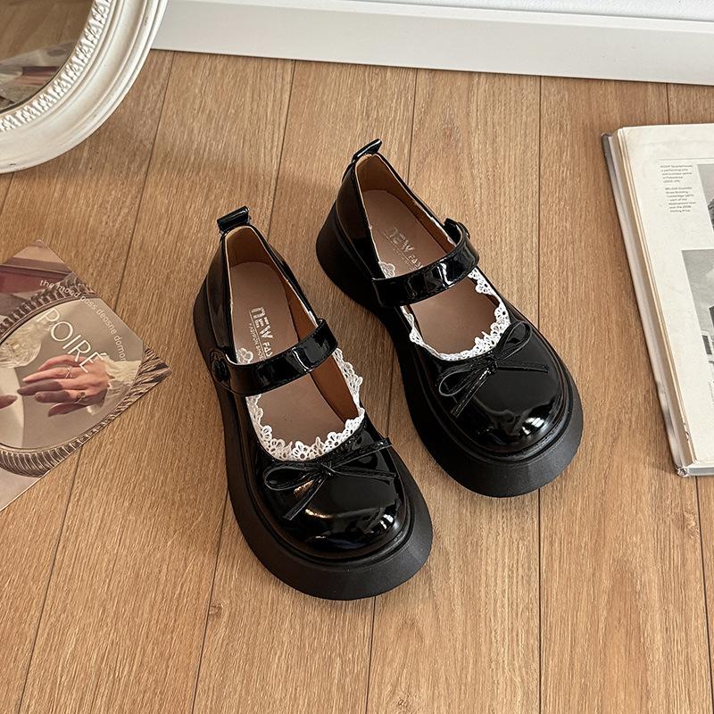 Retro French casual small leather shoes women's new spring and summer fashion versatile with skirt Mary Jane shoes jk single shoes