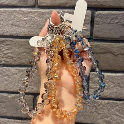 1 Pièce Chaîne de Poignet de Luxe Haut de Gamme Perles à la Main Cordon pour Téléphone Portable Avec Petit Pendentif Cristal Goutte d'Eau Chaîne de Suspension à Tenir à la Main