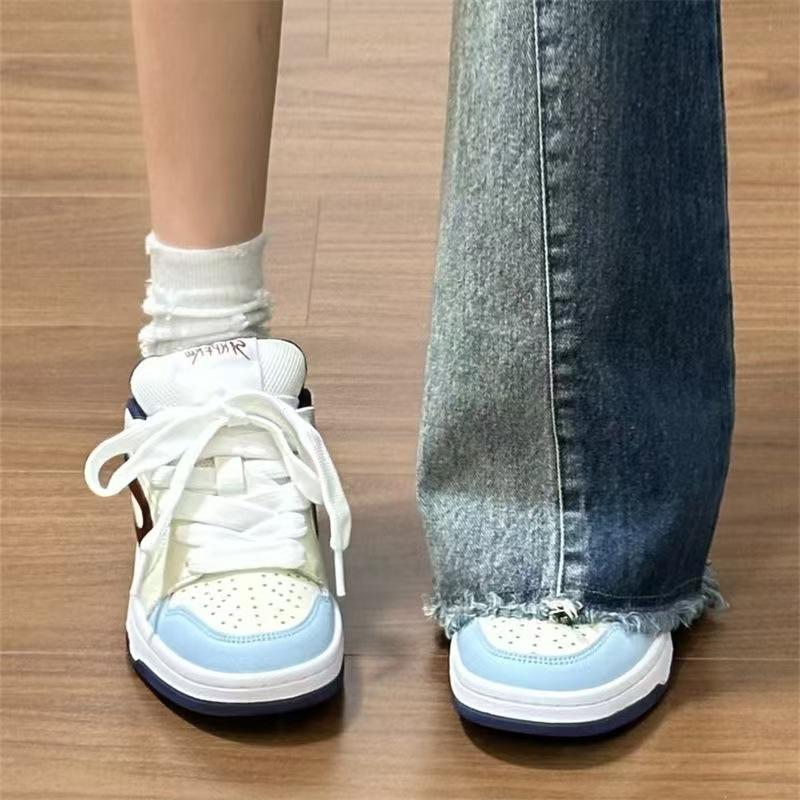 Fashion Original Blue Red Spliced Letter Sole Skateboard Shoes Women Chic Thick Soled Sports Bread Shoes Versatile Retro Casual Shoes