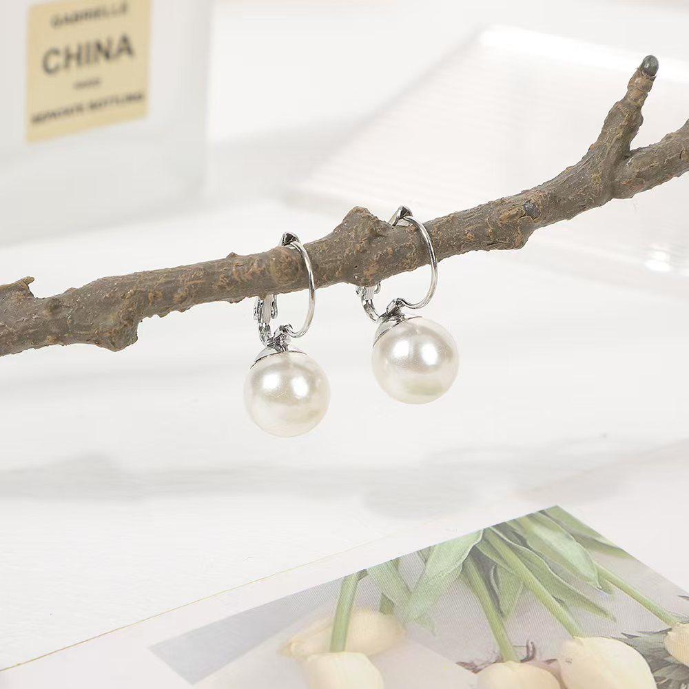 Exquisite Pearl Drop Earrings: Versatile, Fashionable, Luxurious Design for Women