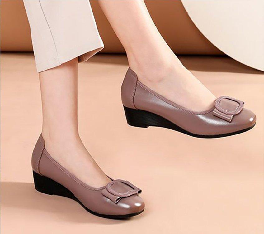 Flat-soled Single Shoes Women's Soft-soled Young Mother Shoes 2025 Autumn Fashion Doudou Shoes Super Soft Not Tired Feet Leather Shoes Women