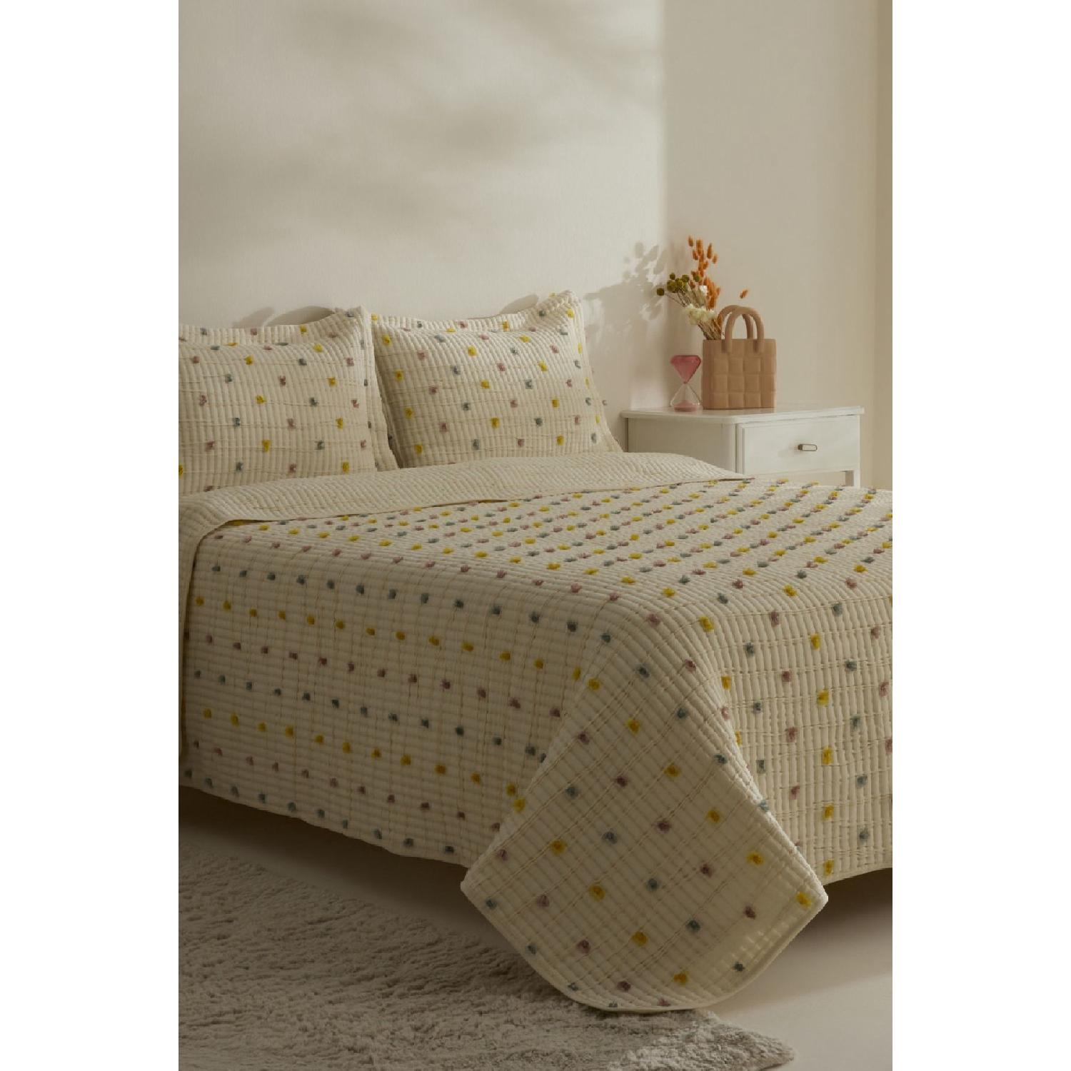 

Young Rainbow Double Bed Cover Set чистий