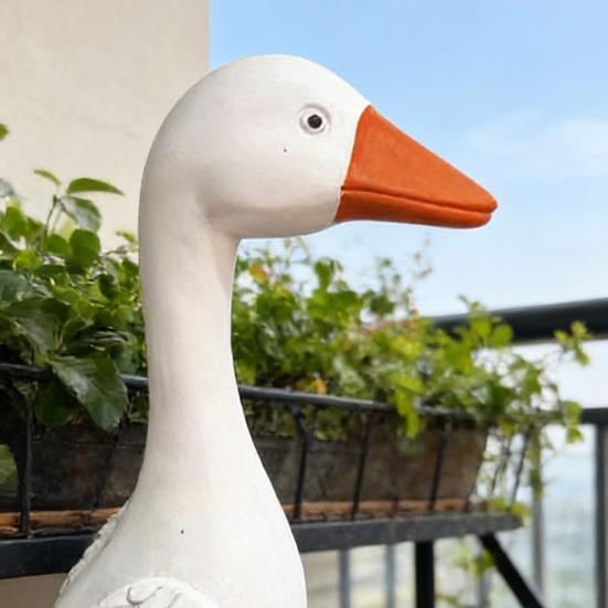 Mini White Goose Statue Miniature Goose Figurine Resin Animal Sculpture Home Office Outdoor Garden Table Decoration Ornament