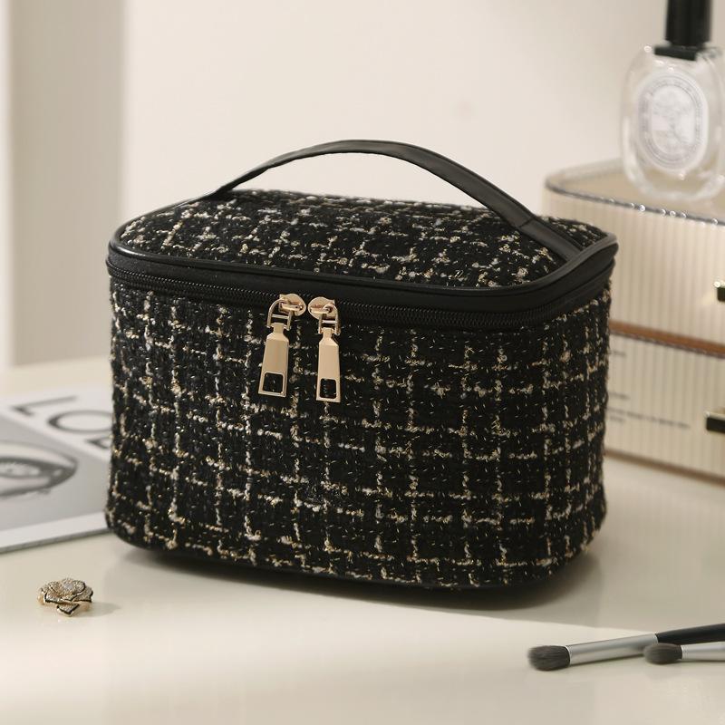 Lipstick Bag, Light Luxury Cosmetics, Large Capacity Storage Bag, Portable Travel High-end Small Fragrance